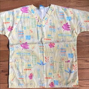 Colorful Floral and Geometric Print Women's Short Sleeve Top